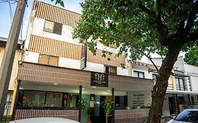 Hotel Laureles De Aburra
